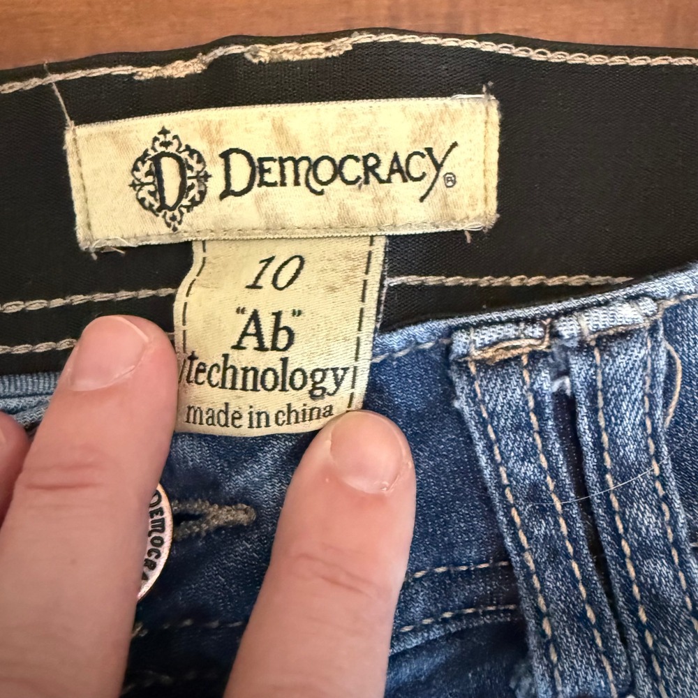 Democracy Ab Solution Ankle Jeans Medium Wash Distressed Frayed Hem Size 10 - Picture 3 of 8